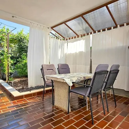 Vadnov A2 Appartement Novigrad Istria