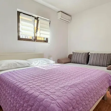 Vadnov A2 Апартаменты Новиград